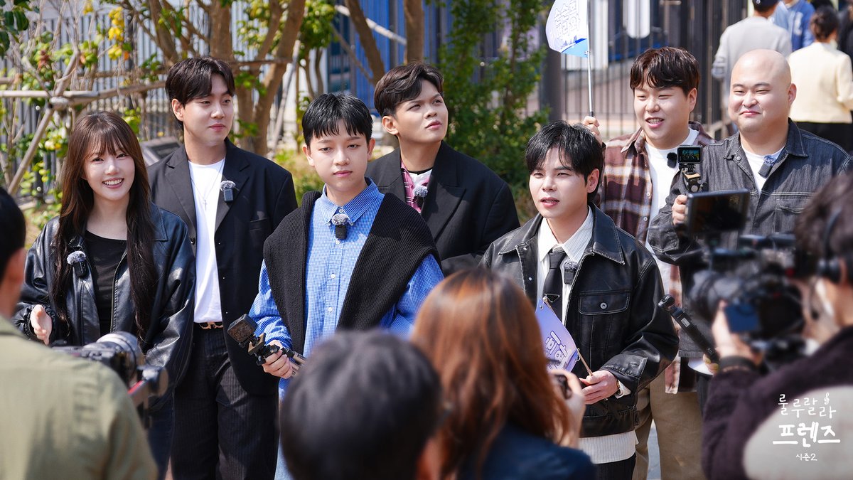 studio_donuts_'s tweet photo. [📸] 부산에서 모은 프렌즈 모먼트✨

스튜디오:D 오리지널 [룰루랄라 프렌즈 2]

#신예영 #순순희 #전건호 
#예린 @YERIN_OFFICIAL_ 
#본응이엠 #당빙틴
#룰루랄라프렌즈2 #LululalaFriends2 https://t.co/nSScJz5Xrs