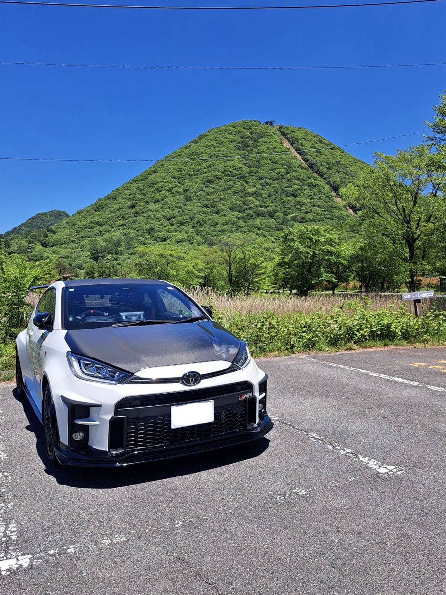 OMx416's tweet photo. #これを見た人は愛車の背景が緑の画像を貼れ https://t.co/MQectdlzUz