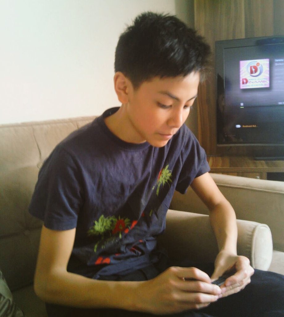 fancy_jd's tweet photo. Seeing how much you've grown... it's not just your mom who's crying tears of pride.

#GMMTVFANDAY31 
#JoongDunkxTaipei
#joongArchen https://t.co/OImXV4XM3x