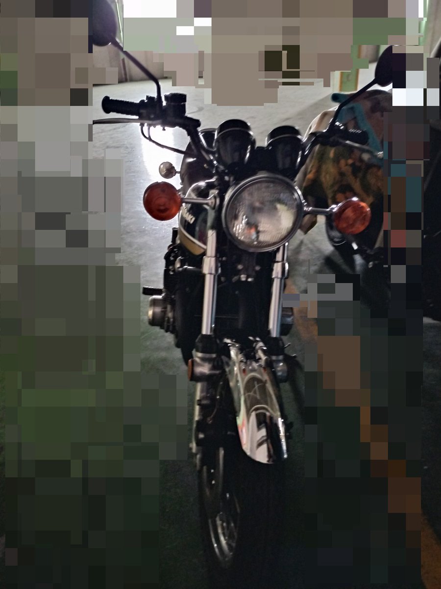 893Ko's tweet photo. 春日部のラーメン☆バカ‼️

スーパーセキュリティ🚨🚔️倉庫に大切に保管してる🏍️㊙️俺の…俺の相棒🤫㊙️
週一🏍️磨いてエンジンかけて…もう🏍️乗る事は無いけど手放せない無いね🫠💦
漢の浪漫✨😍
明日🌃深夜出発〜長野県松本市🏯に行く前に🏍️エンジン音聞きたくてね🥳
大切な時間です😊 https://t.co/Qz0fbIwTqR