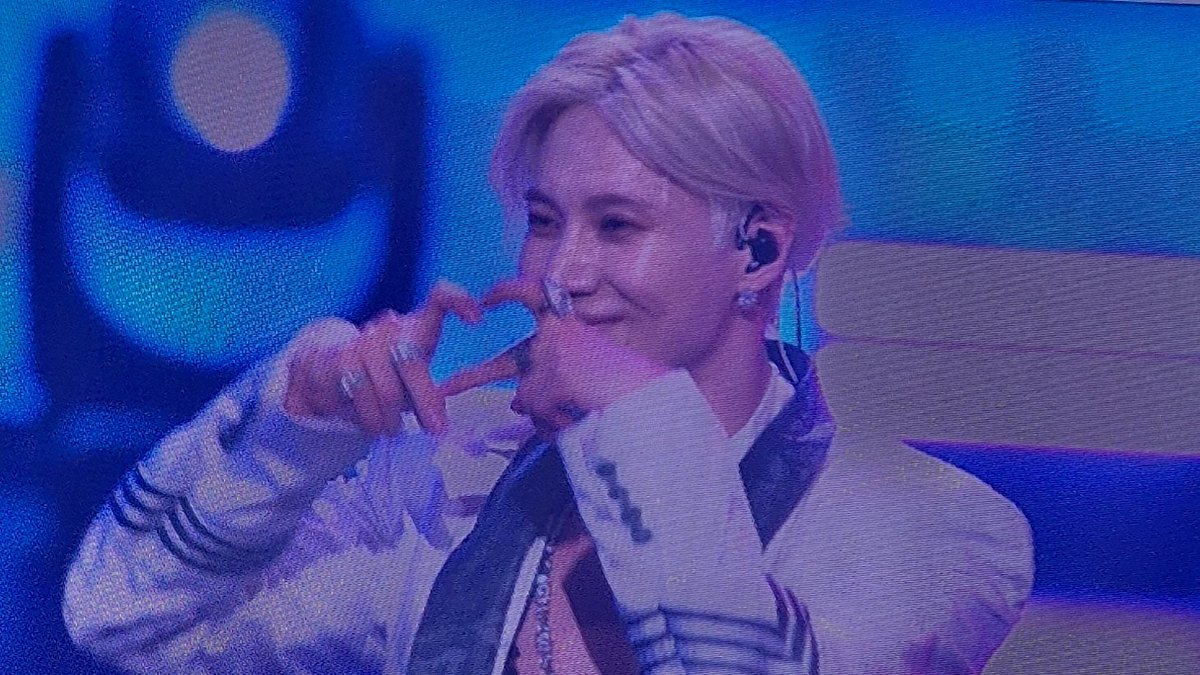shinypoets's tweet photo. heart heart heart heart 🤍 https://t.co/uHGNnEKPiM