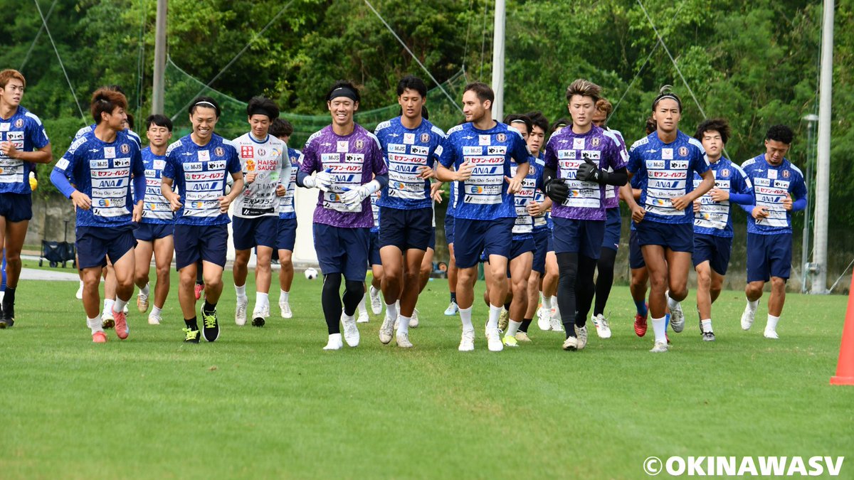 OSV_official's tweet photo. 📸｜Training photos

約1週間のオフを明けトレーニングを再開しました🔥
久しぶりの再会に選手の表情も笑顔で溢れていました☺️

#沖縄SV #okinawasv #JFL https://t.co/LsW7WJWej3