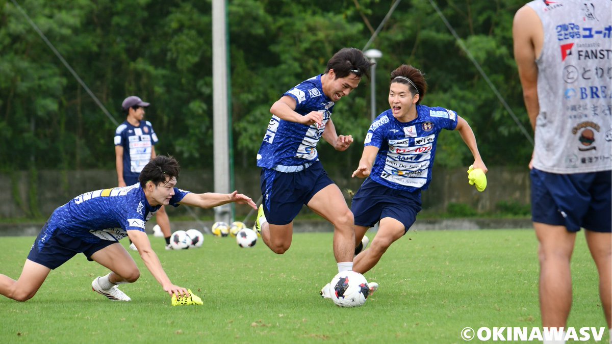 OSV_official's tweet photo. 📸｜Training photos

約1週間のオフを明けトレーニングを再開しました🔥
久しぶりの再会に選手の表情も笑顔で溢れていました☺️

#沖縄SV #okinawasv #JFL https://t.co/LsW7WJWej3