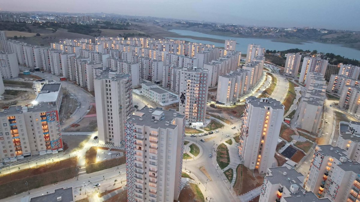 Algeria3New's tweet photo. ALGIERS |

A total of 10,507 housing units are set to be delivered in Rahmania !

The Type 2 AADL social housing units are ready for occupancy. https://t.co/OFpKudqaKP