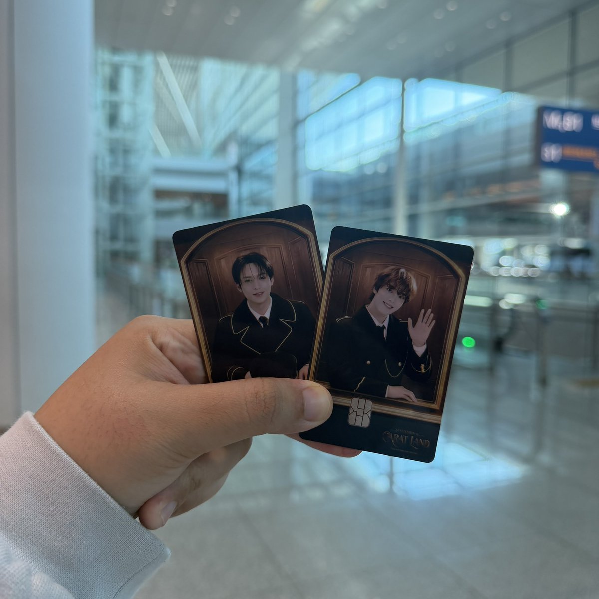 svt17studio's tweet photo. secured my babies !! ^__^ https://t.co/UAVXMsf5FV
