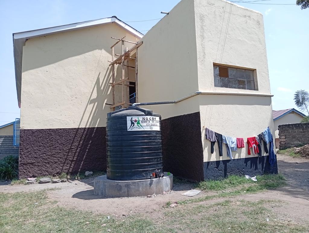 CdfNg27765's tweet photo. A fresh new look

The renovation of 10 classrooms at Kenyatta Secondary School is now complete, creating a more conducive environment for learning and growth.
#NG-CDF NTW
#development INACTION
#Empowering learners. https://t.co/F22Pg3qsJh