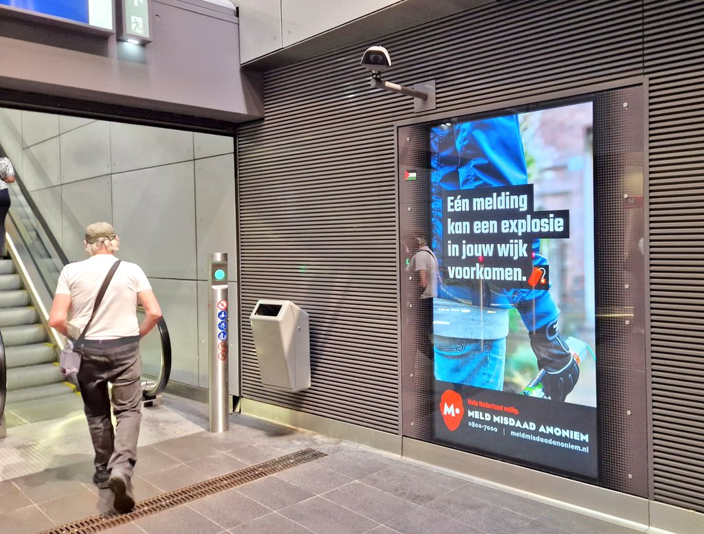 helenedebruine's tweet photo. Goede timing ook 🎇🧨
Als er genoeg handhavingscapaciteit is én er uberhaupt iets met meldingen wordt gedaan: JA.
Het voorkomen van een explosie hangt hopelijk niet alleen af van een melding 🤔
#Amsterdam #Osdorp #mma https://t.co/f51vipSxAs