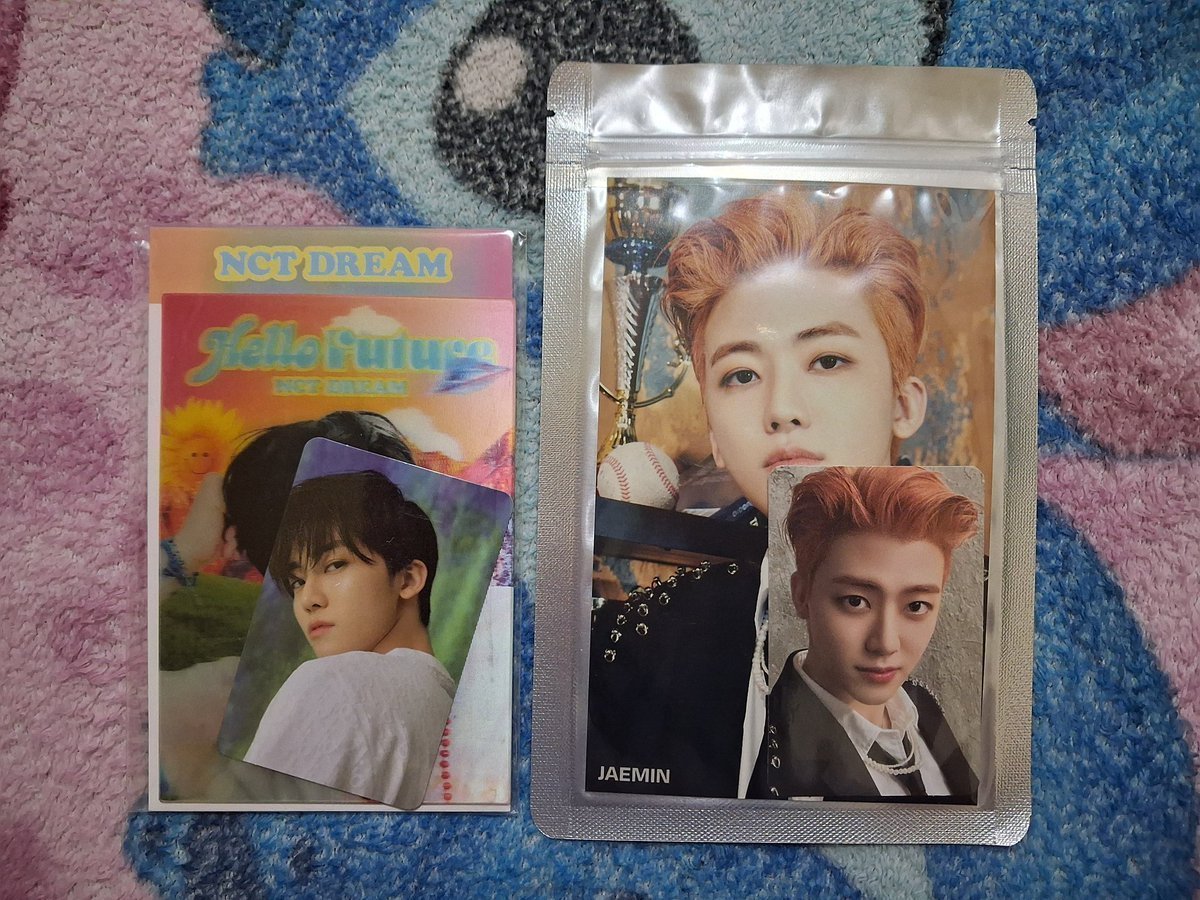 _ZEN0LEE_'s tweet photo. wts / want to sell md sealed 

mark postcard set let's play ball  — 30k
jaemin lenti holo hello future — 40k
jaemin postcard set let's play ball  — 30k

📍 Bekasi
tags. NCT Dream 127 2021 universe photocard helfut hologram card https://t.co/lBGfDnKDm4