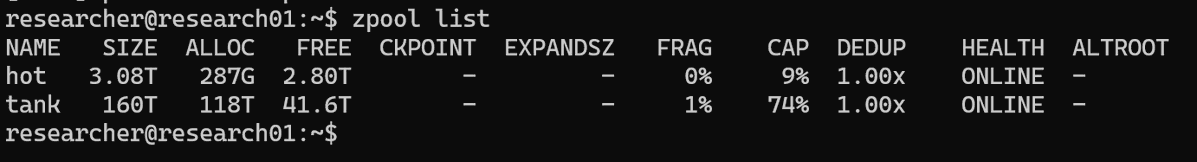 financnik's tweet photo. Nečekaný vedlejší efekt používání LLM ve vývoji trading strategií:

Nejenže nás LLM zrychluje.
Výrazně zvyšuje i ambice.

Historické testování opcí, čistší data, cross-market validace, audity výzkumného procesu - to vše je najednou realistické i pro jednoho tradera.

Příjemný problém.

Nyní je ale můj poměrně velkoryse navržený 160TB ZFS pool zaplněný ze 74 %, protože jakmile nápad projde prvními filtry, poctivé testování vyžaduje hodně čistých historických dat.

LLM zlevnily výzkum.
Úložiště zprávu o zlevňování ještě nedostalo.