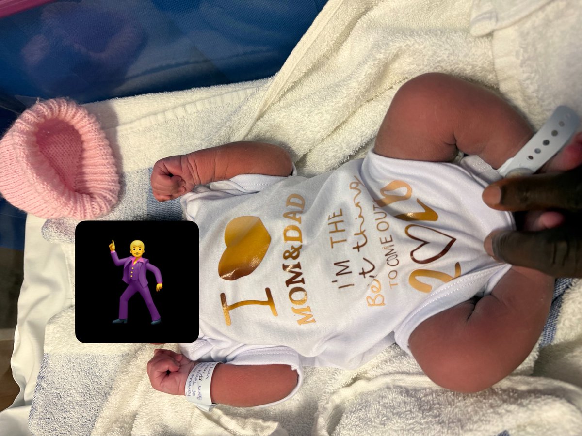 mr_hibeekay1's tweet photo. Took 12hrs plus 
Water broke at 4am and we were at it until 4pm but God did 
My daughter is here and she’s beautiful! 
Mother and daughter are doing fine!!! 

New taker dad 🕺 https://t.co/tgvRfEKB7i