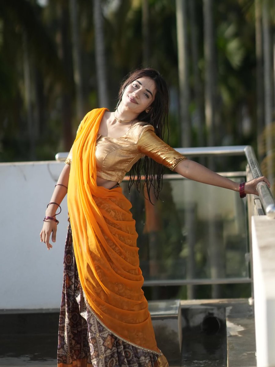 ActrezHub's tweet photo. #SimranMahi #Simran https://t.co/iv9eJrSdhA