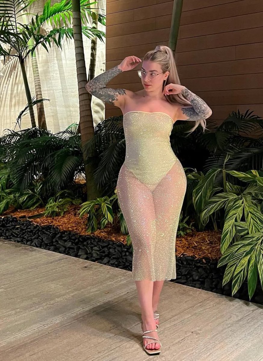 SandraMary7o's tweet photo. Looking for friends with benefits and someone to have fun with if you’re interested dm me ❤️❤️ https://t.co/A5Uo64I0pv