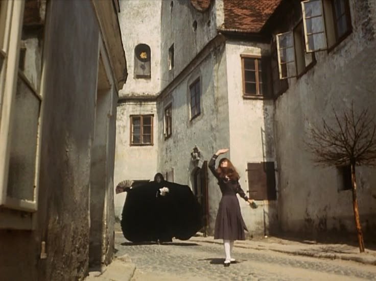 freakyfilms0's tweet photo. Valerie and Her Week of Wonders (1970) https://t.co/sbc7oYphBF