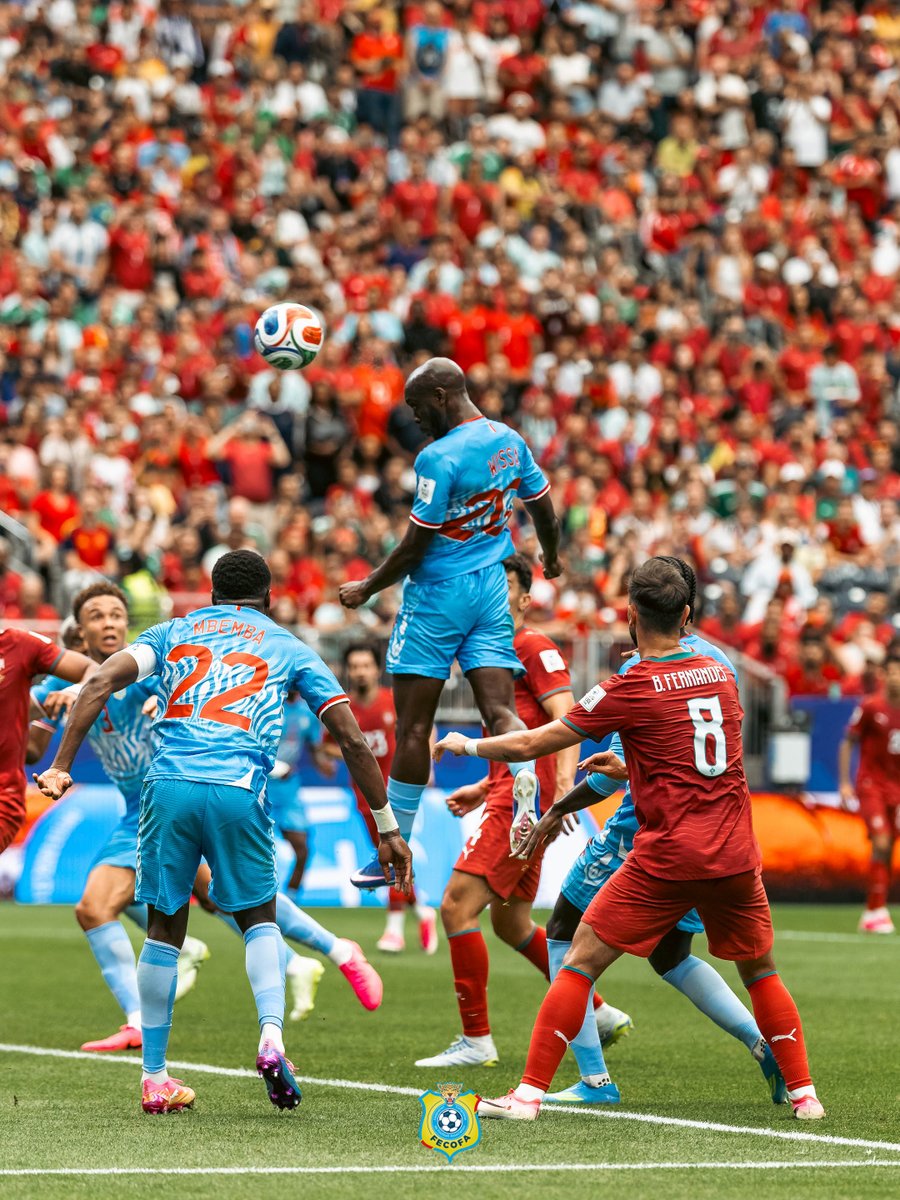 FecofaRdc's tweet photo. Hier, les Léopards ont écrit une nouvelle page de notre histoire.

Face au Portugal, ils ont répondu présents avec courage, solidarité et détermination.

📸 Revivez en images les temps forts de cette soirée mémorable.

#PORDC  #AllezLesLéopards #TousDerrièreLesLéopards https://t.co/xMctk6G2s2