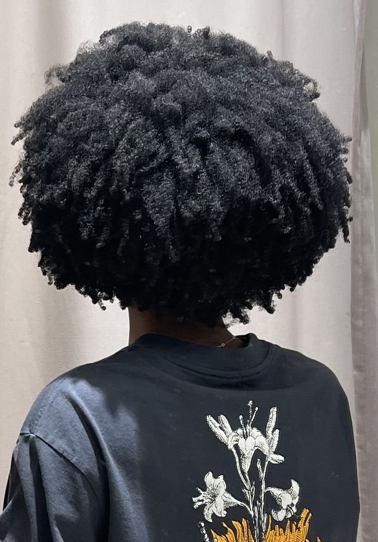 SheerEleganceZA's tweet photo. Here are some few ways to help you promote hair growth.
 
 ○ Wash your hair.
 ○ Deep condition your hair.
 ○ Never skip moisturizing and sealing.
 ○ Give your hair gentle scalp massage.
 ○ Make low maintenance hairstyle.
 ○ Trim your hair when necessary. 
 
 #HealthWins https://t.co/jEPKwY4IFc