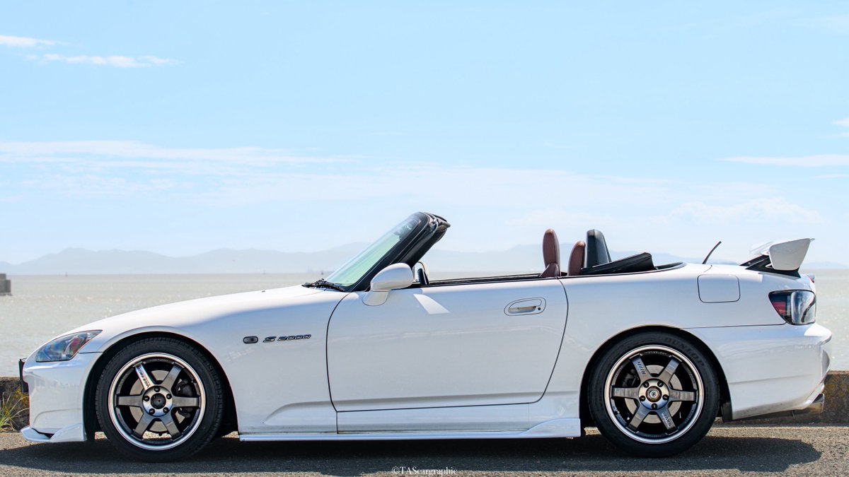 TAS_S2000's tweet photo. 緩募です

仕様変更に伴い、
今のS2000オリジナルサイズのTE37ですが
諸事情で2本売りに出す可能性あるので欲しい方唾付けといてください。
2本のみですが、爪折りなしで履かせれるサイズになります。
リアにいかがでしょうか！？

詳細⬇️
ホイール:RAYS TE37  SL
サイズ:17インチ,9.5j 63
本数:2本
希望額:12万円
タイヤ:DIREZZA Z3
引き取り可能でしたら値下げします。

https://t.co/xrH9dcOyhs