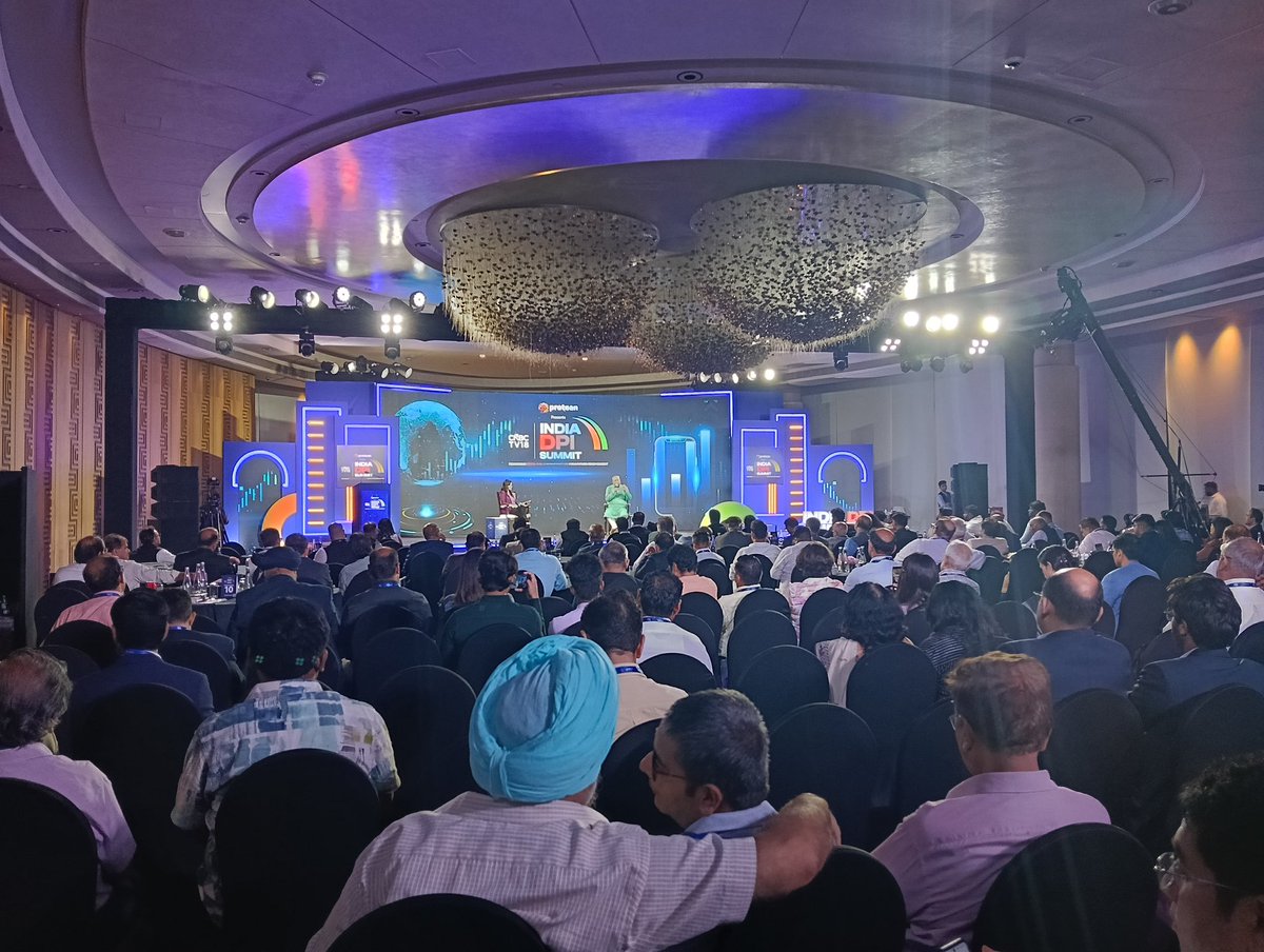 TeleprompterSo2's tweet photo. CNBC TV18 India DPI Summit supported with fail-safe teleprompter setup, backup system and professional teleprompter operators team.
📞 +91 99719 17945
#CNBCTV18 #IndiaDPISummit #Teleprompter https://t.co/UaS62AvOW0
