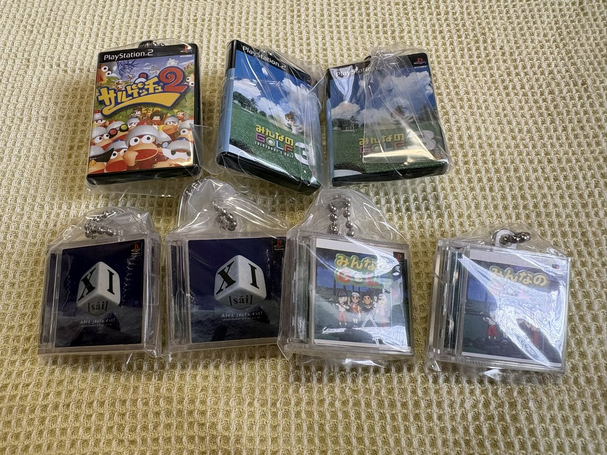 koukann_emuko's tweet photo. 【交換】 PlayStation プレステ ゲームパッケージ ミニチュアチャーム

譲▶︎写真のもの
求▶︎画像2枚目(どこでもいっしょ、トロと休日)

郵送交換になります。
お気軽にお声がけください🙏 https://t.co/nEqGErIInR