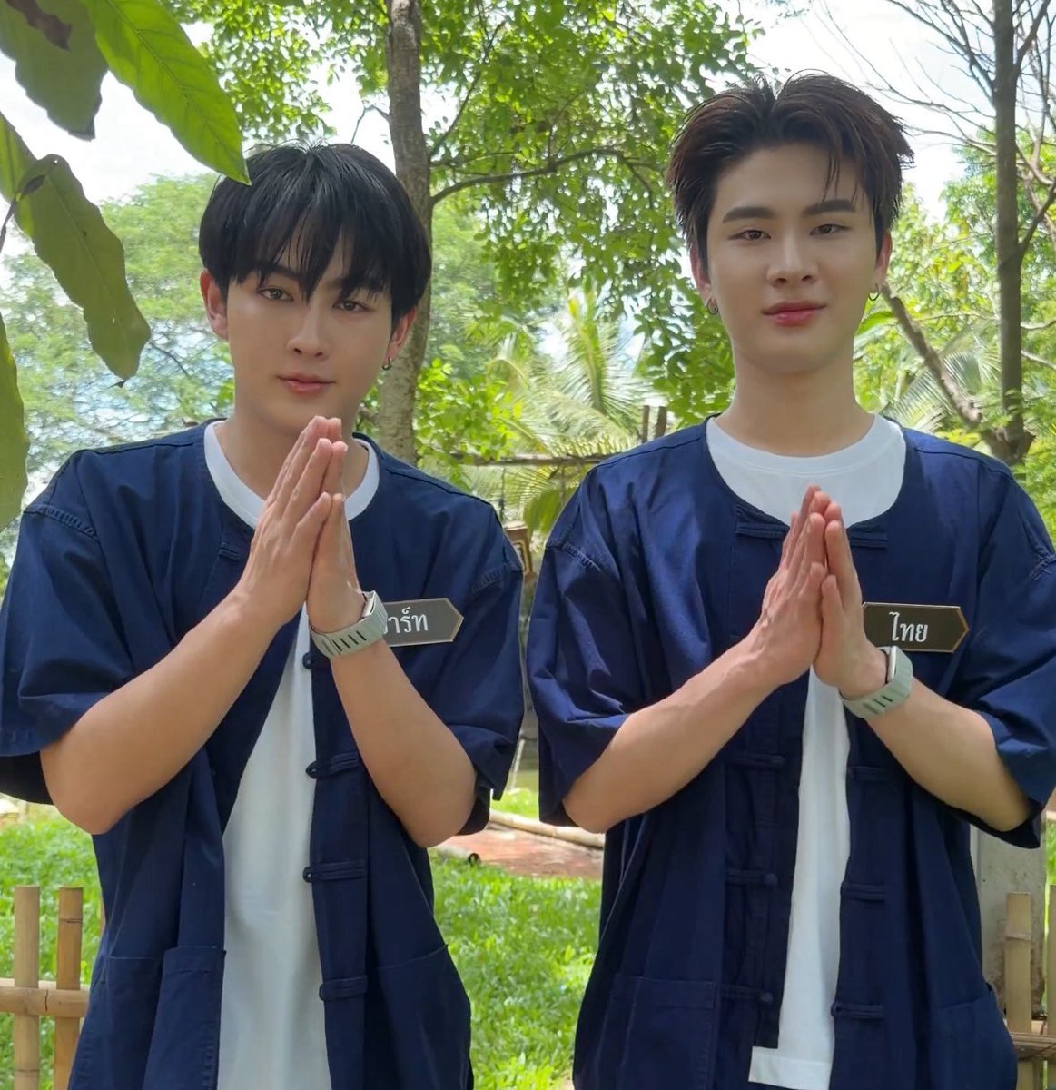 kiwistary's tweet photo. #.เรารักเวิร์คพ้อย #.หมูคบหมูโคตรมีความสุข #.เรารักกระทรวง #.กระทรวงเปิดทุกวันได้เลย #.พี่พระเอกน้องหมู #.ต่อสไปร์ทวงบุส #.พี่พระเอกน้องคุณหมู #.เข้าใจตรงกัน https://t.co/0qrpxbrdcj