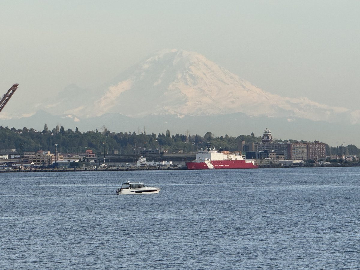 RamonPV's tweet photo. @Rheamund_ I moved to Seattle 15 years ago together with my wife and we love it, PNW is so beautiful. Now I can’t leave! Yes, it rains but June is not gone yet and I am forgetting the rain already, the same happens every year to us The nicest couple of months are July and August. https://t.co/jbjqXTLssz