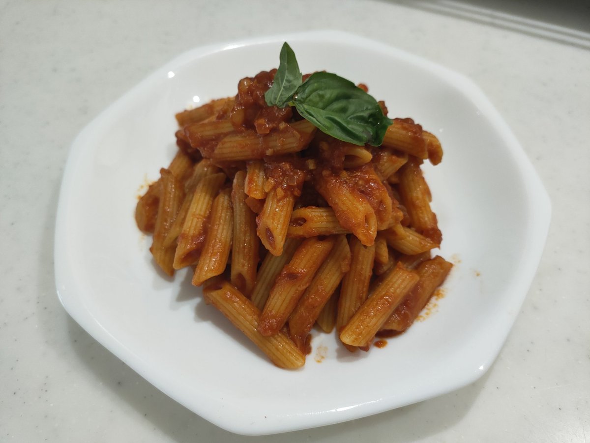 yuto5017's tweet photo. お腹空いてたので早めの夕飯作った〜 https://t.co/iIajRyNfDF