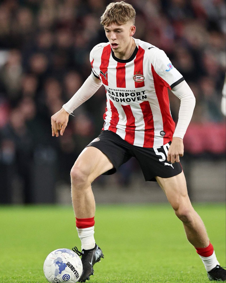 jannesvdb11's tweet photo. Der SV Darmstadt 98 soll an Nicolas Verkooijen (19, OM, 🇧🇪) von der PSV Eindhoven interessiert sein! 

Der belgische U21-Nationalspieler ist im Sommer ablösefrei, nachdem er ein Angebot zur Verlängerung bei PSV abgelehnt hat. 
Was kann das Talent? Ein Thread. 👇 

#SVD #Lilien https://t.co/WoqVA7BLR9