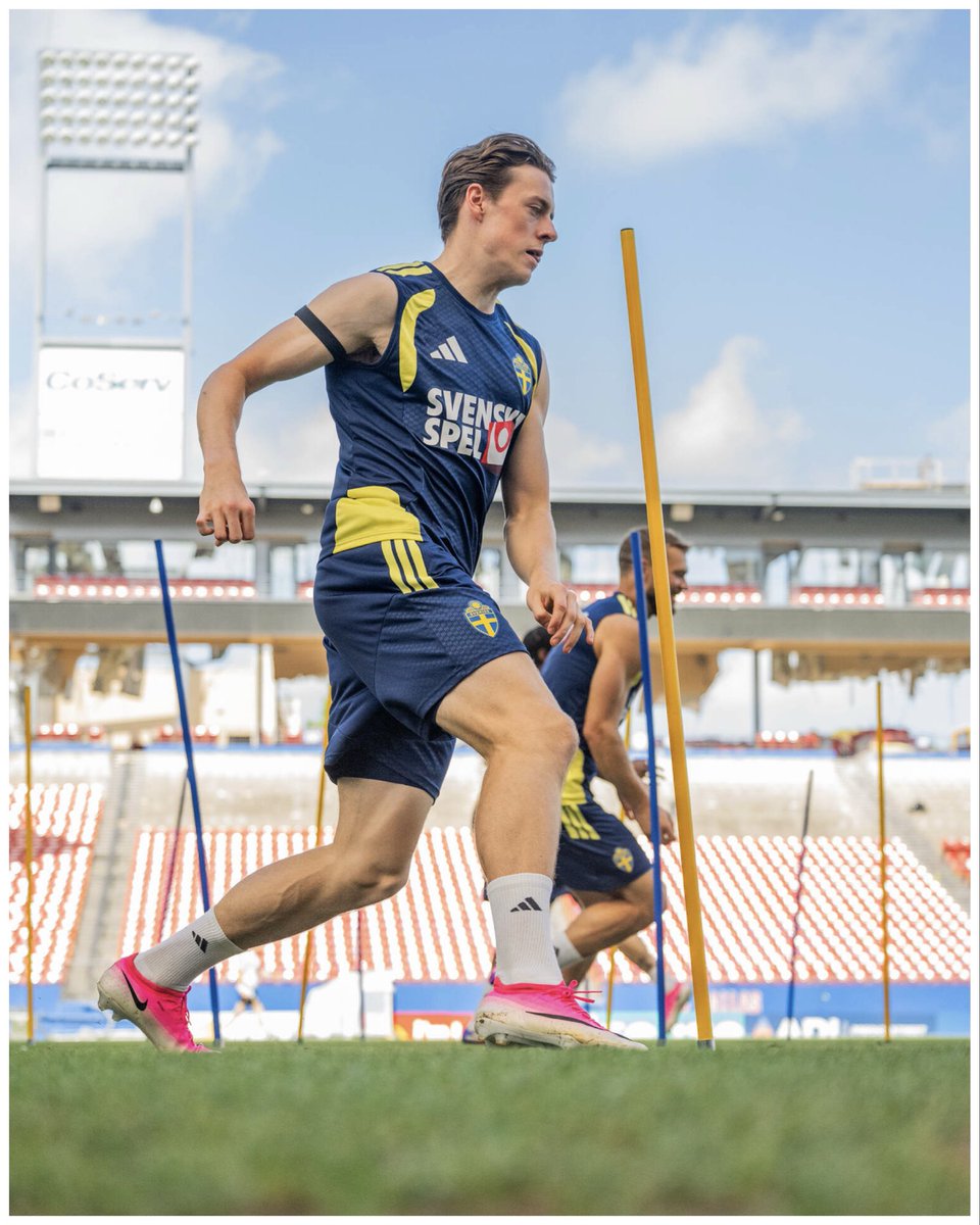 MjallbyAIFs's tweet photo. 🇸🇪 | Elliot Stroud 👀

#MjällbyAIF #SWEMNT https://t.co/LVBViXJTlt