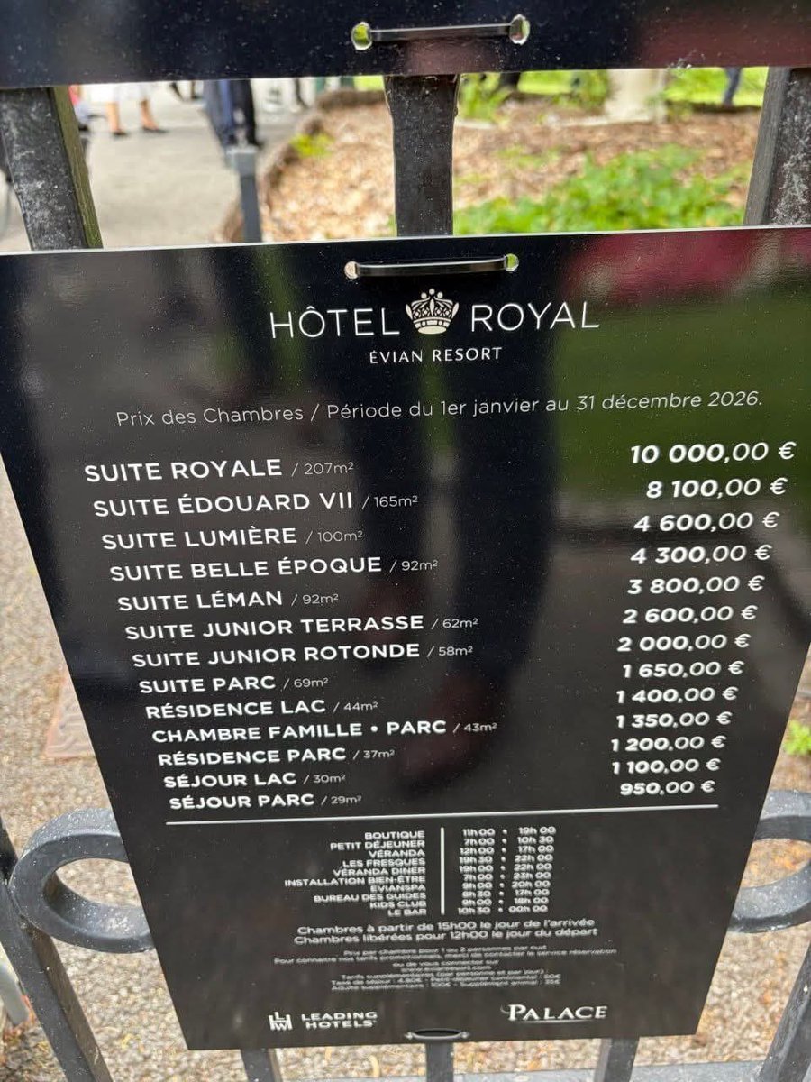 kripp_m's tweet photo. Wir haben jahrelang über unsere Verhältnisse gelebt. 
(Friedrich Merz)

Was sind die doch bescheiden 🥴

Robin Alexander via X:
"Die Preise im Hotel Royal, wo die Staats- und Regierungschefs beim G7 in Evian untergebracht sind … https://t.co/YKbQ1aevAS
