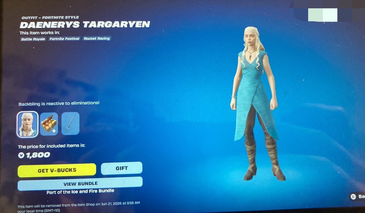 AngelHeartz111's tweet photo. Guys I need Vbucks💕
Findom femdom gamergirl brat princess simo beta cuck https://t.co/effdxJZRBb