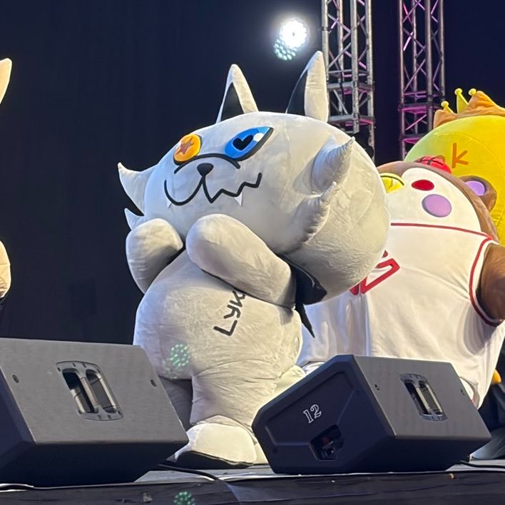 peachchhh's tweet photo. เขามาอย่างเท่    ส่วนอั่ยยูนั้น…… https://t.co/aWj1qegEXP