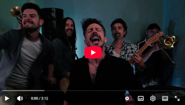 CalleUnder's tweet photo. HURACÁN ROMÁNTICA estrenan videoclip de "Carnaval"

https://t.co/l5p3pvGyDG

#huracanromantica https://t.co/PEEAvD8juB