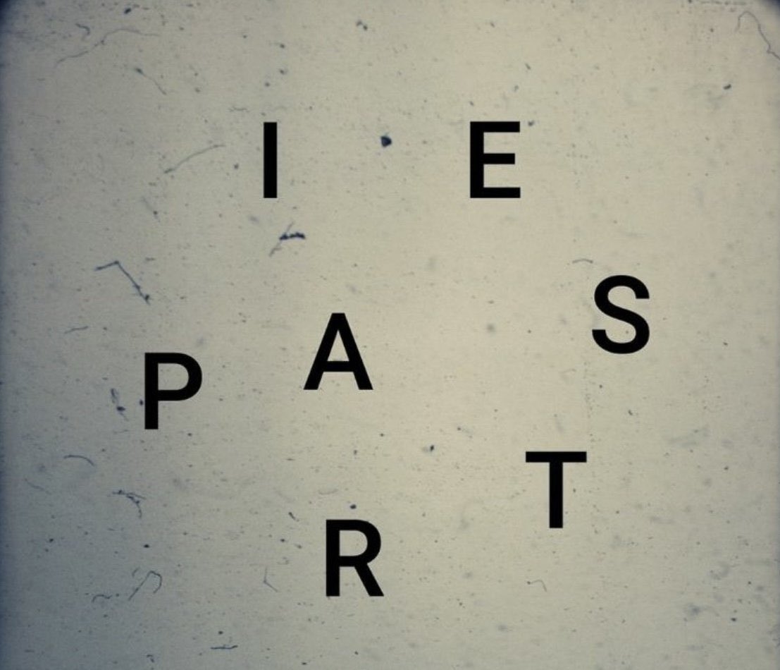 BahdmanHawley's tweet photo. What is the First Word you see ? https://t.co/musr0bpwBm