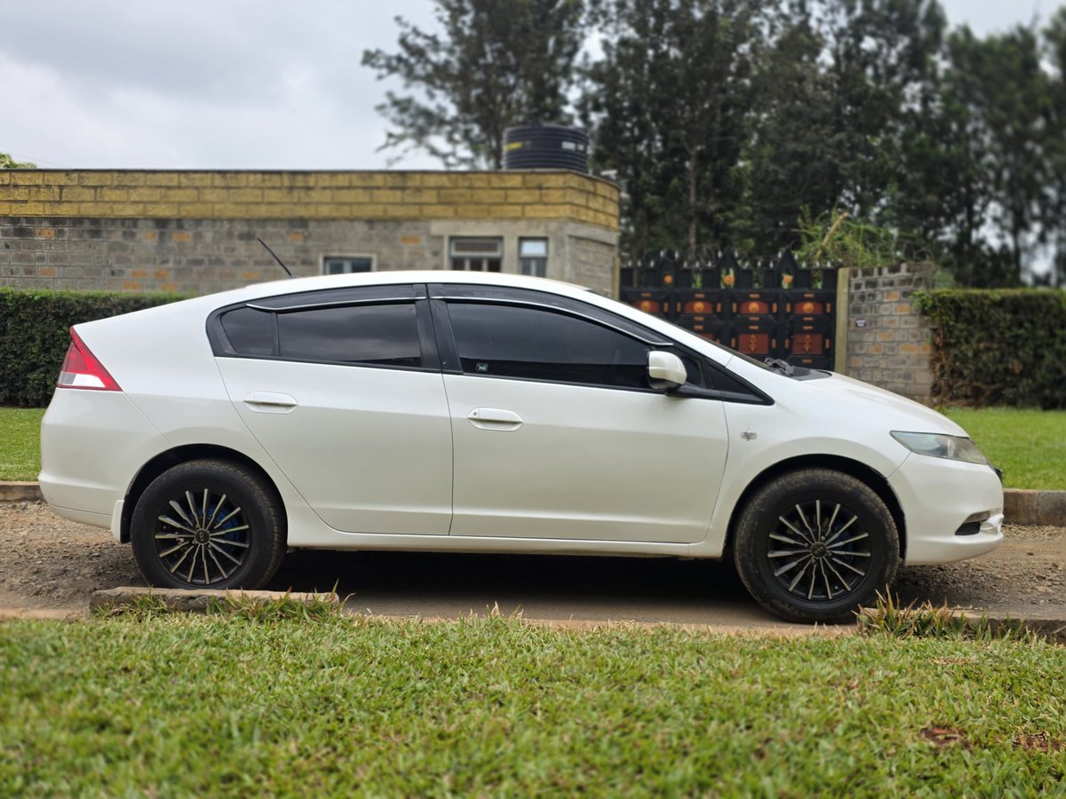 swiftmikes's tweet photo. 2010 Honda Insight Hybrid
1300cc i-VTEC
98hp / 167Nm
CVT Transmission
Alloy wheels 

Ksh 750,000
0792 806474 https://t.co/YLWoIfASYV