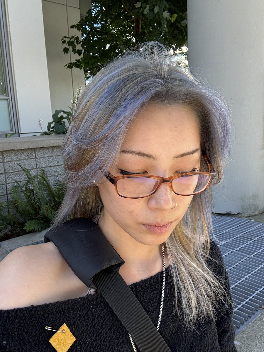 lilbbkt's tweet photo. Meth head to Miku 💙 https://t.co/d0XQT5cVH5