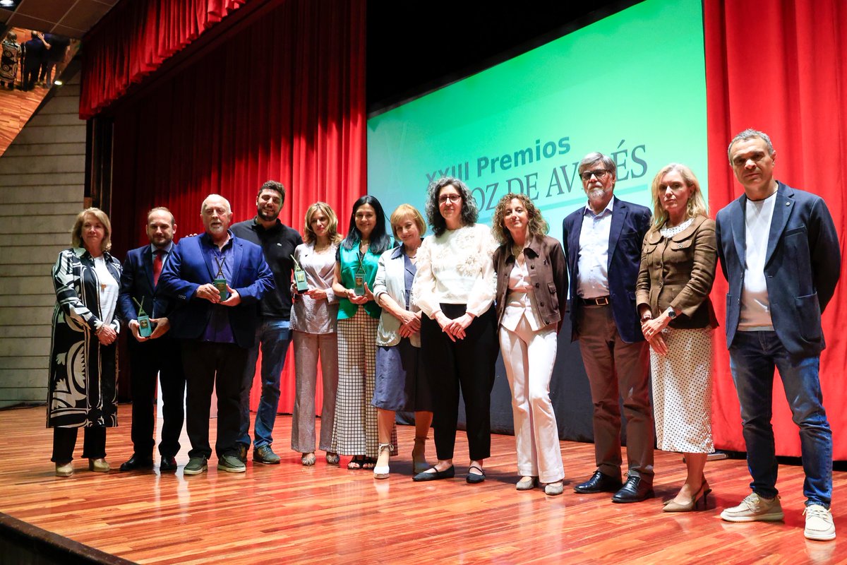 Nebrija's tweet photo. La Universidad Nebrija ha sido distinguida en la categoría de Cultura de la XXIII edición de los Premios @lavozdeaviles, otorgados por @elcomerciodigit. Un reconocimiento que pone en valor nuestra contribución al desarrollo cultural y educativo de Avilés. https://t.co/f7qeMhSASK https://t.co/G7SsL703lf