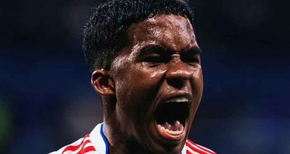 Tesdey's tweet photo. 🚨URGENTE
Ancelotti avisa que Endrick fez contrato de Nen para conseguir usar Nen ilimitado contra apenas países Europeus e a Argentina, e por isto resguarda o jogador. https://t.co/Kd0miDEIc0