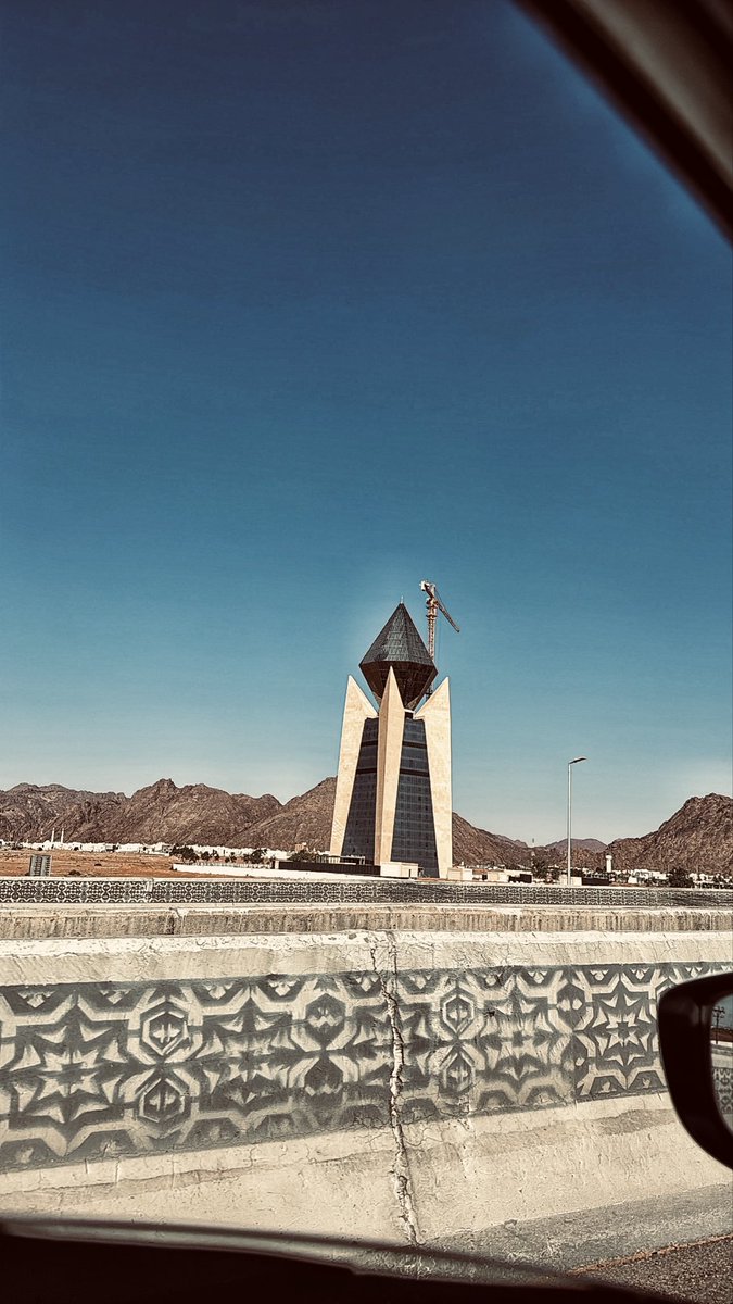 x7ello's tweet photo. صباح الخير ،

لك وسط عوج المحاني مكانٍ يحتويك
ذا محلك يا مُنى الروح من بد العرب . https://t.co/PM3A9TVwpY