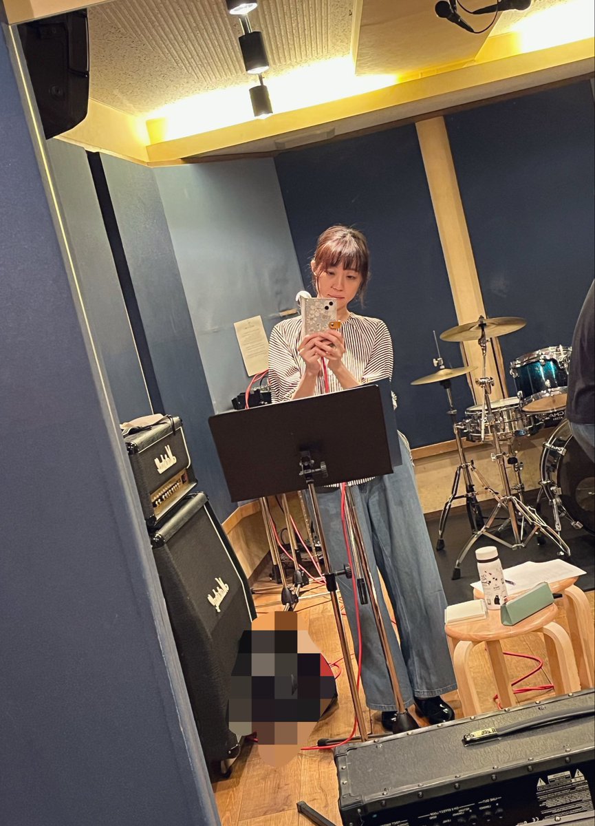 sakamisato's tweet photo. 7/5開催のライブ『星降る音楽宵』
初めて参加します！
久しぶりに参加します！
毎回楽しみにしてます！
遠征して参加します！
チラシの猫ちゃん達に惹かれて…！
などなど。続々ご予約いただいております。
有難うございます✨
いよいよ次は全体リハーサルだー！
https://t.co/ICvcw7iCkc https://t.co/rfLhlmwu5A