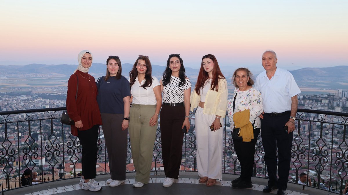 CteKahem's tweet photo. Kahramanmaraş Personel Eğitim Merkezimizde, çeşitli branşlarda eğitim gören kursiyerlerimize yönelik sosyal ve kültürel faaliyetler kapsamında Şairler Tepesi gezisi düzenlenmiştir. https://t.co/elEtSiAVVV