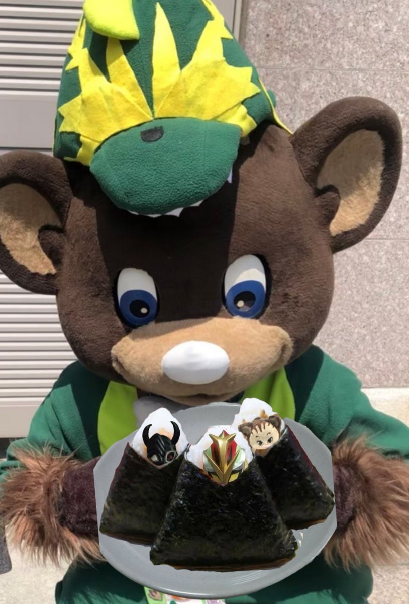 gorogoroone's tweet photo. (チラのん)
6月18日は、
「おにぎり の日」です。

チラのんは、現場のときの朝食は おにぎりのことが 多いです。 https://t.co/2zPgAYFXcZ