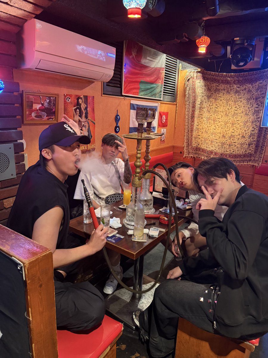 middlemix2010's tweet photo. ミドルミックス18時〜2時OPEN！
当店は異国情緒溢れるシーシャ専門店です！
料理やビールも普段目にすることが少ない中東のものをメインに取り揃えています。
いつもとは一味違った雰囲気を楽しみたいなら断然オススメ！
お友達や仕事仲間みんなで盛り上がっちゃいましょう！
#企業公式相互フォロー https://t.co/AF3yR8LwEr