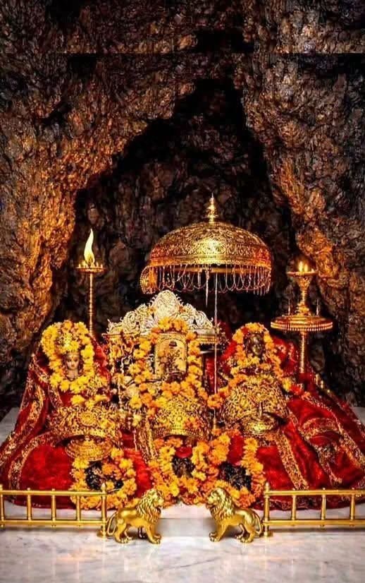 XGuruManoj's tweet photo. ✨ इस दरबार की खूबसूरती आँखों से नहीं… श्रद्धा से महसूस होती है ❤️
जो भी माँ के दरबार आया, खाली हाथ नहीं लौटा 🙏🌸
जय माता दी 🔱❤️
#MaaVaishnoDevi #JaiMataDi #Divine https://t.co/IjFhnR6gCT