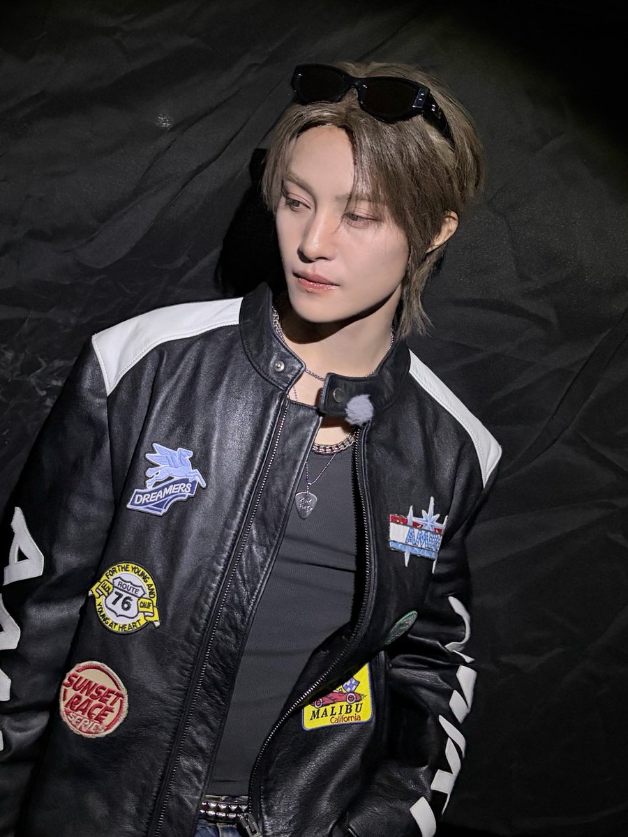 peixdlee's tweet photo. yangyang’s fav.                           my fav. https://t.co/8nomnGUGsl