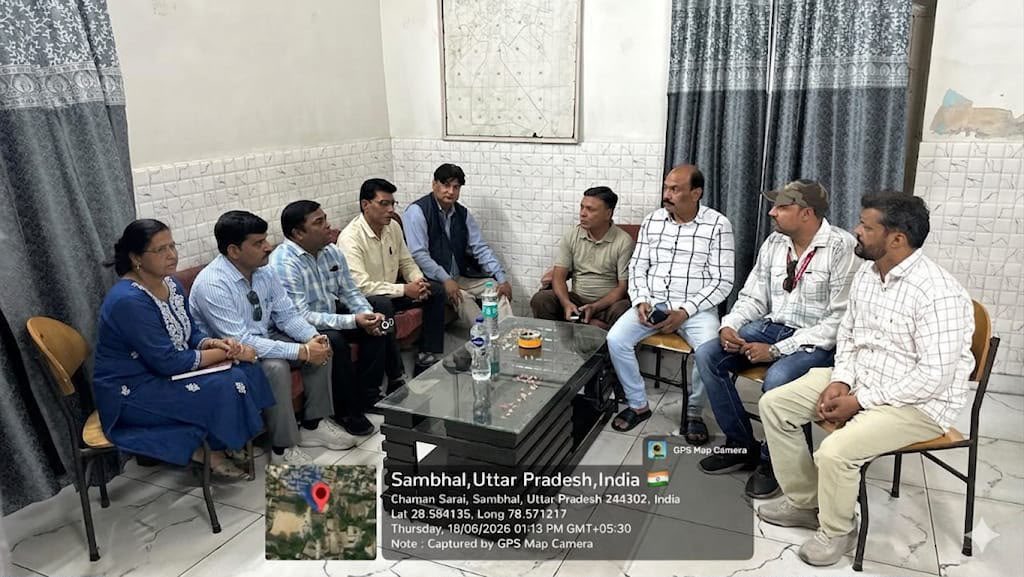 ntepsambhal's tweet photo. नगर पालिका संभल में टीबी मुक्त भारत अभियान के अंतर्गत पत्रकार बंधुओं एवं कर्मचारियों को टीबी के लक्षण,बचाव एवं निःशुल्क उपचार की जानकारी दी गई। जनभागीदारी को सशक्त बनाने हेतु सभी को अभियान में सक्रिय सहयोग के लिए प्रेरित किया गया।@AmitGhoshIAS @DmSambhal @DhsSambhal @ntep_UP https://t.co/vm5GGHru5N