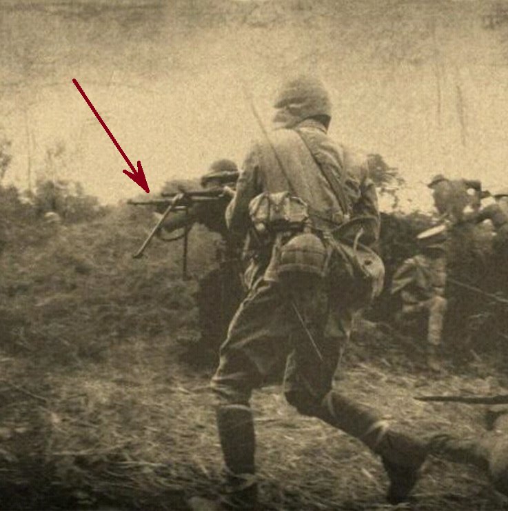 DELAVR539989's tweet photo. @jagen_1942 MP-40? К сожалению я не могу сказать наверняка, настоящие ли фото. https://t.co/JUhSrDwY02 https://t.co/FCdEWenkYA