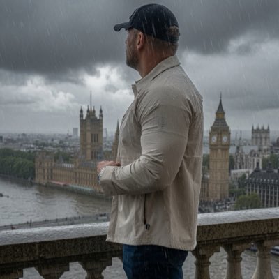 LS2712's tweet photo. #NewProfilePic https://t.co/FdezpE5UW3