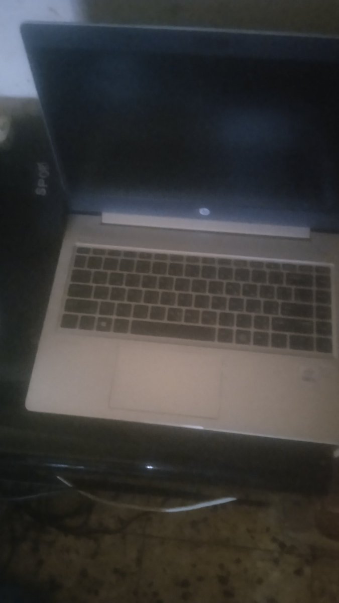 jamalmoh5995's tweet photo. After I packed my things to leave, my beloved daughter surprised me by telling me she had sold her computer to pay the rent, even though she's a university student. I don't know what to say; it broke my heart. https://t.co/Dxb1DySxBH