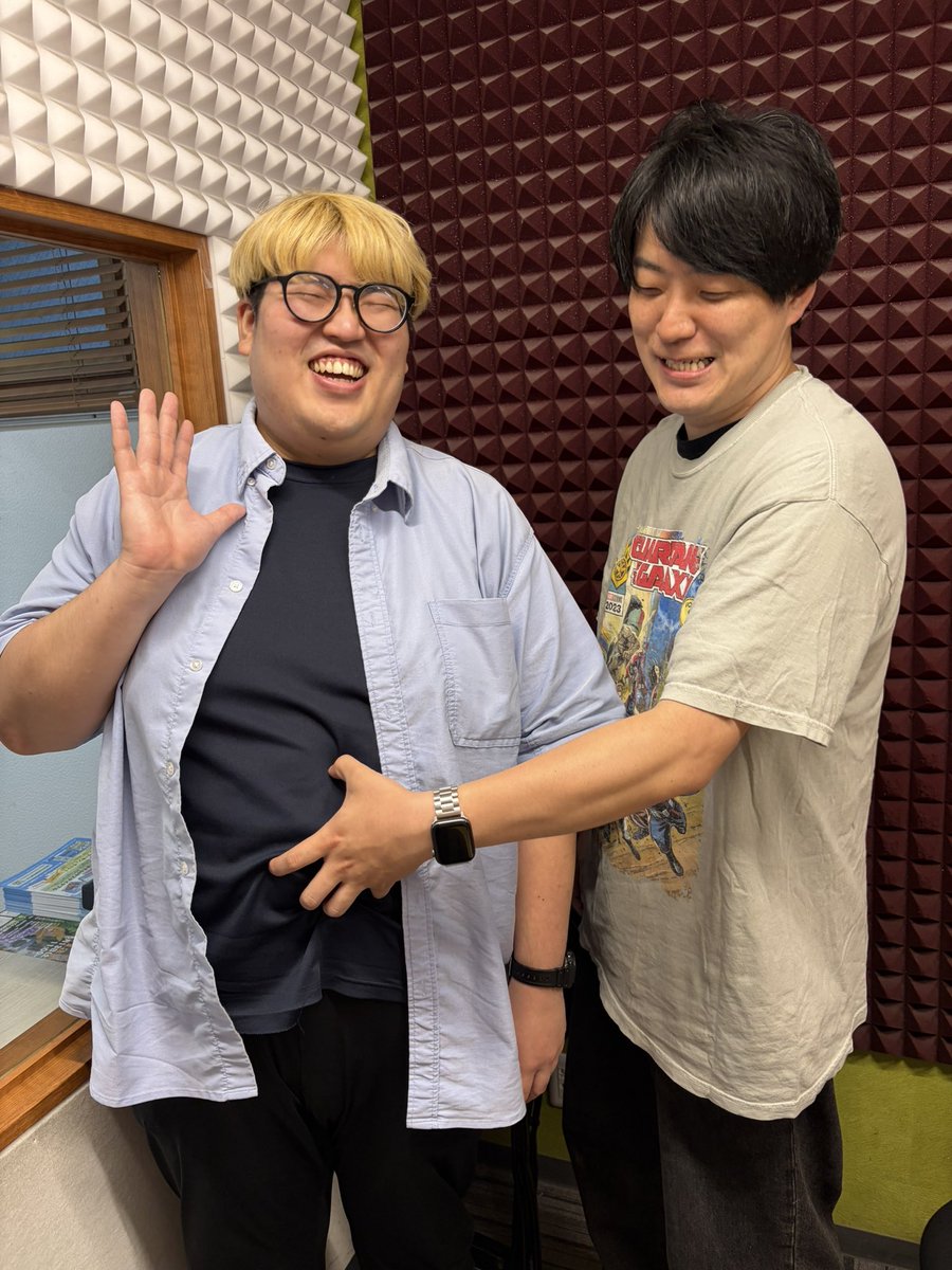 warainojikan_19's tweet photo. 【19時からは #わらいのじかん】
19:00〜
#てつみち と #春風亭一蔵 の
北ファミ！コマラジ店！
 
 19:30〜
 #三浦リョースケ の #親睦ラジオ
#しんき 
#コマラジ

📻聴取方法
■狛江近郊はFM 85.7MHz
■無料アプリ：「Redimo（レディモ）」にて https://t.co/aDBDKY81Ni