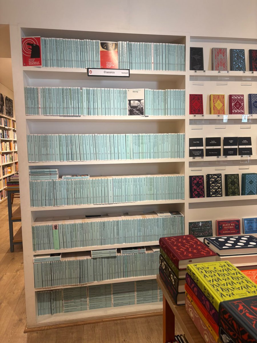 books_and_tea2 tweet media