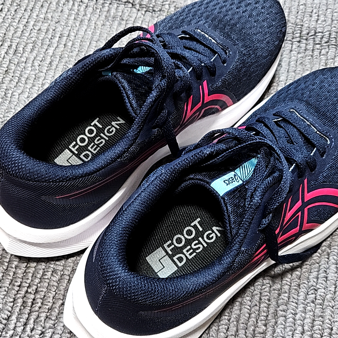 FOOTLAB_INSOLE's tweet photo. 膝の痛み＝膝だけの問題ではない。土台である“足元”の歪みが膝の負担を生むことが多いです。FOOTDESIGNのインソールで骨格を安定させ、歩行時の負担を軽減しましょう👉 https://t.co/dJg2WVwefZ

#フットラボ #インソール #膝の痛み #変形性膝関節症 #FOOTDESIGN https://t.co/WeZeIoKAWD